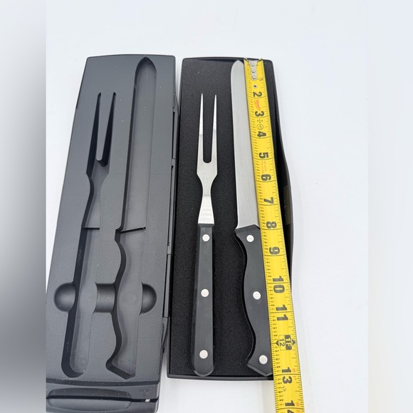 Pampered Chef Meat Knife And Fork Carving Set With Built-In Sharpener NOB